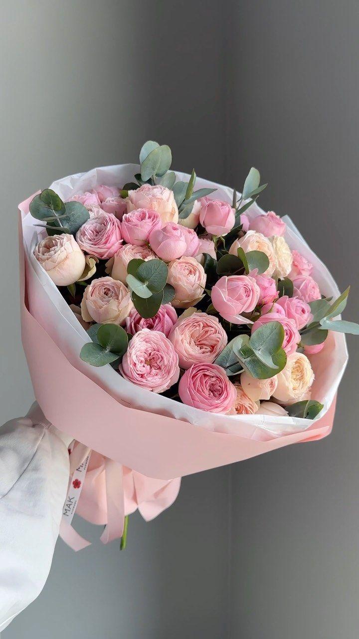 DawnMeadowWorks workshop space where corporate flower arrangements are designed and prepared for business delivery